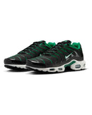 Tênis Nike Air Max Plus - Black/Green